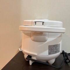 1,000円均一‼️3合炊き炊飯器保温機能付の画像