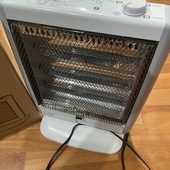 【譲渡先決定】ハロゲンヒーター　2013年製の画像