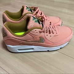 NIKE AIR MAX