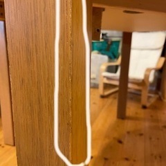 IKEA BJURSTA 丸形 伸張 ダイニングテーブル　円形の画像