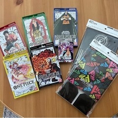 ワンピースカードゲーム　デッキ&ストレージボックス