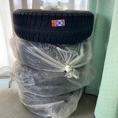 エスティマ　スタットレスタイヤ205/65R16