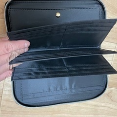 SHIPS財布の画像