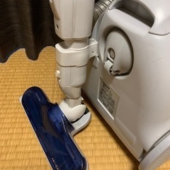 中古　TOSHIBA 掃除機　クリーナー VC-P77E7(KB) 2015年製の画像