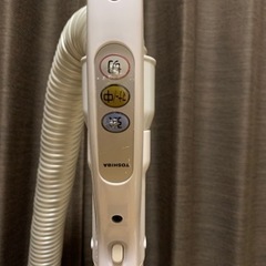 中古　TOSHIBA 掃除機　クリーナー VC-P77E7(KB) 2015年製の画像