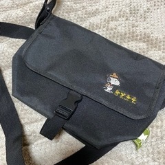 スヌーピー×ロゴス　コラボショルダーバッグ