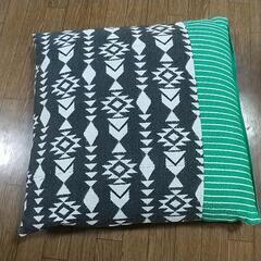 アジアのクッション