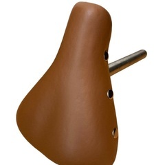 CIONLLI  サドル　新品