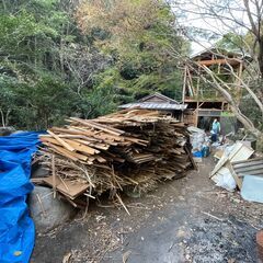解体廃材　キャンプや薪ストーブにどうですか。の画像