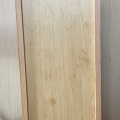 小引き出し　3段　合板ではなく、しっかりした板で作られています。　縦21.5cm  横16.5cm 高さ38cmの画像