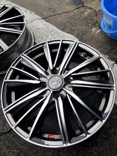 16インチアルミホイール