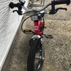 幼児用の自転車の画像