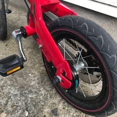 幼児用の自転車の画像