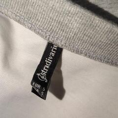 stiadivarius  美品トレーナーの画像