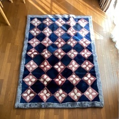 ‼️お値下げしました‼️《未使用》リアルムートンカーペット　ムートンラグ　143cm✖️195cm  色違い有り　の画像