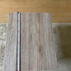 サイドテーブル、キッチンテーブルの画像