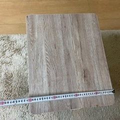 サイドテーブル、キッチンテーブルの画像