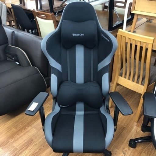 【Bauhutte】ブラックカラーのゲーミングチェアお売りします！