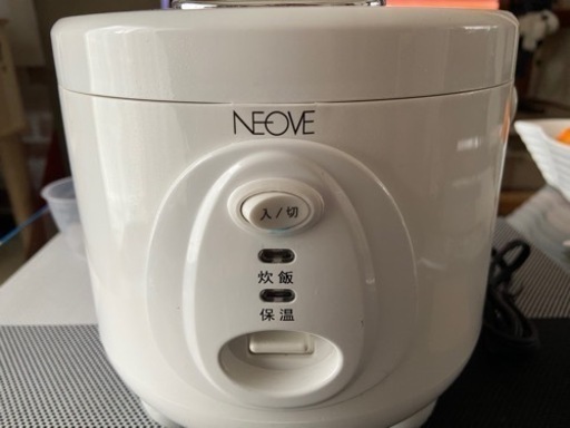 超美品　NEOVE3合炊き炊飯器