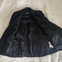 Zaraのジャケットの画像