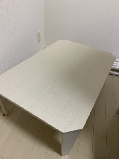 ローテーブル白