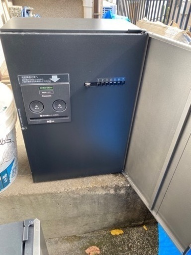 未使用　ラスト1台　宅配ボックス