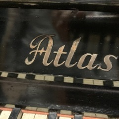 アップライトピアノの画像