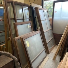 ☆saleのお知らせ☆ 建具・欄間"半額セール"  11/20〜11/30までの期間 お見逃しなく‼︎ 窓 ドア 扉等　古民家　レトロの画像