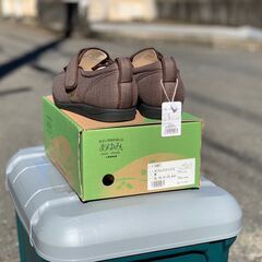 介護シューズ  徳武産業「ケアシューズ  あゆみ ダブルマジックIII」茶 サイズ３Ｌ(25.0〜25.5cm)の画像