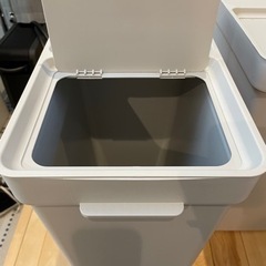 （未使用）ikeaのゴミ箱の画像
