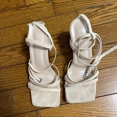 SHEIN 23.5-24cmの画像