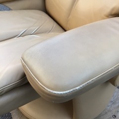 中古　domani  ドマーニ　リクライニング回転式ソファ　ベージュ系色の画像