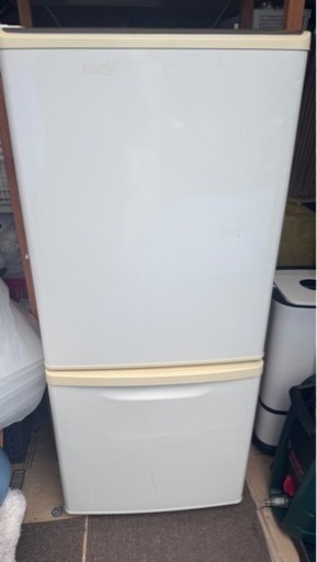 パナソニック　ノンフロン冷凍冷蔵庫　NR-B142W-Ｗ
