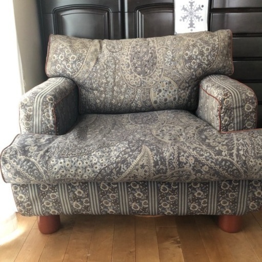 12月1日迄！　FENDI】ハイブランドのソファです