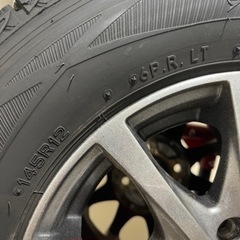 軽バン用スタッドレスタイヤの画像