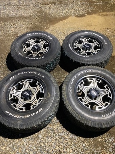 18インチホイール PCD139.7 6穴  直接取引のみ アメ車 シボレー タホ サバーバン ランクル ハイエース