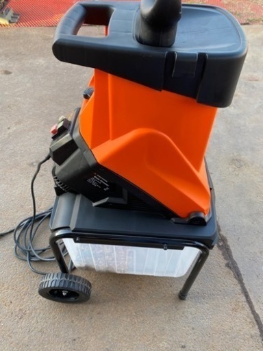 枝シュレッダー YARDFORCE 粉砕機4.5cmAC100V中古押し込み棒付き