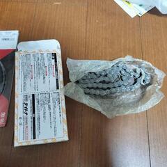 キタコのリアスプロケットとDAYTONAのチェーンの画像