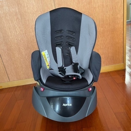 【値下げ中】チャイルドシート