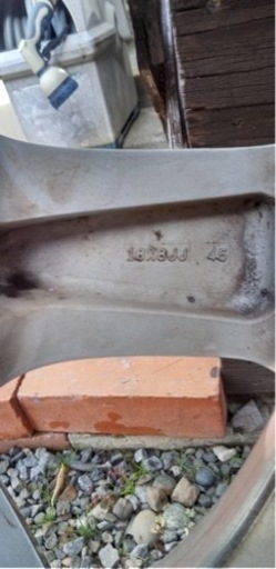 アルミ付きスタッドレス