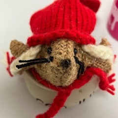クリスマス つぶらな瞳のねずみ 編みぐるみ 陶器の壺入り ホテル...