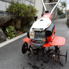 ヤンマーティラーＹＯＵ　ＭＴ３０　使用極少　管理機　耕運機　トラクター　家庭菜園　六角ロータリー　乾湿両用の画像