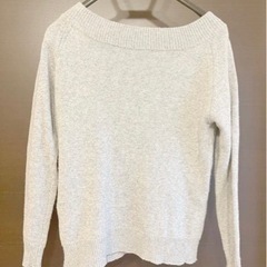 【受け渡し完了】Ｖネック　オフショルダー　グレー　ニット ニットセーターの画像