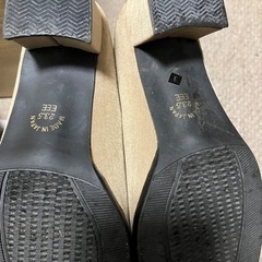 パンプス　23.5cmの画像