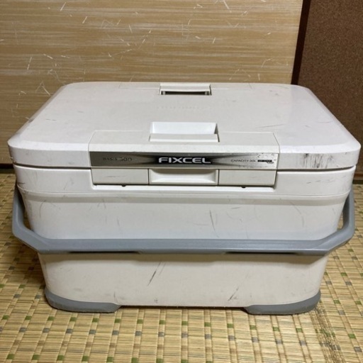 シマノ　クーラーボックス　フィクセルベイシス　30Ｌ