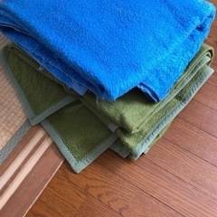 無料　毛布　2枚あげます