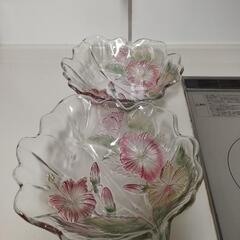 サラダボール？2枚（ガラス製）大きめの画像