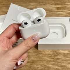 ほぼ未使用】2023年10月購入 AirPods 第3世代