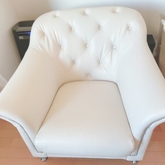 【定価16万】美品　1人掛け ソファ 革　チェスターフィールド白...