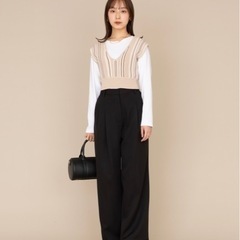 体型カバー◎ ストライプニットビスチェの画像